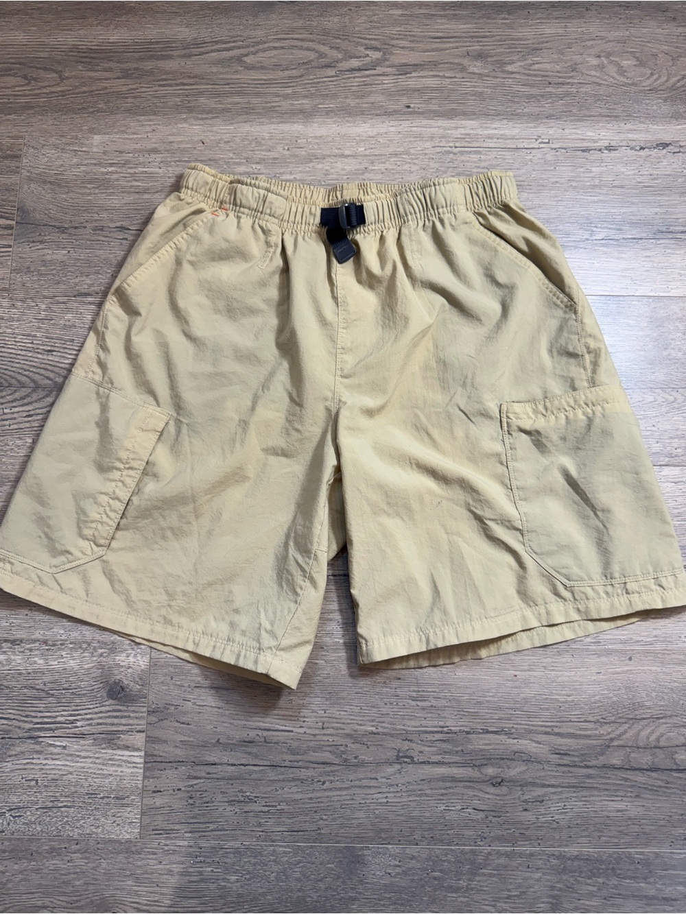 Nike ACG hiking shorts in khaki size large